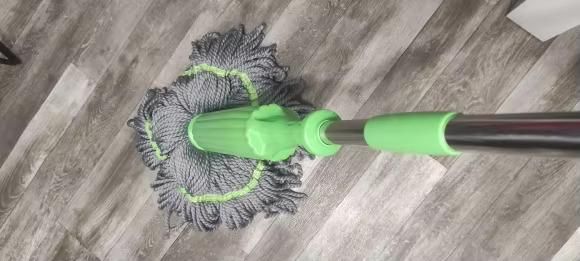 Self-Twisting 360° Rotating Mop – Easy Cleaning with No Mess