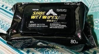 Natural Sneaker & Shoe Cleaner Wipes – Pack of 80